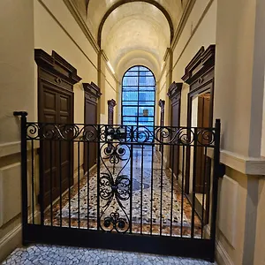 Romantic View , Milano Italia